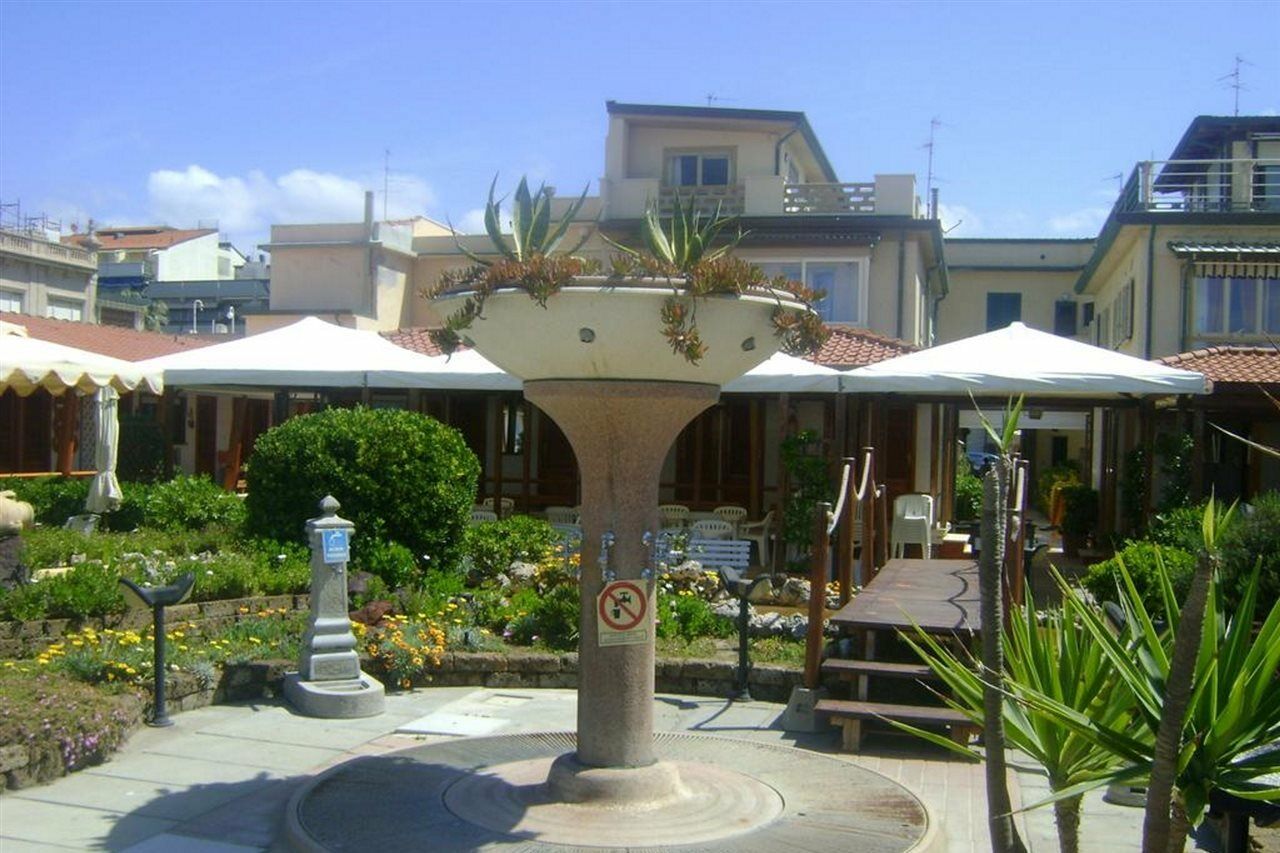 Hotel La Petite Maison Viareggio Eksteriør billede